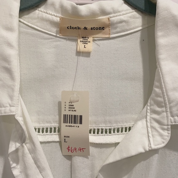 NWT - ANTHROPOLOGIE WHITE BUTTON UP - Picture 3 of 4